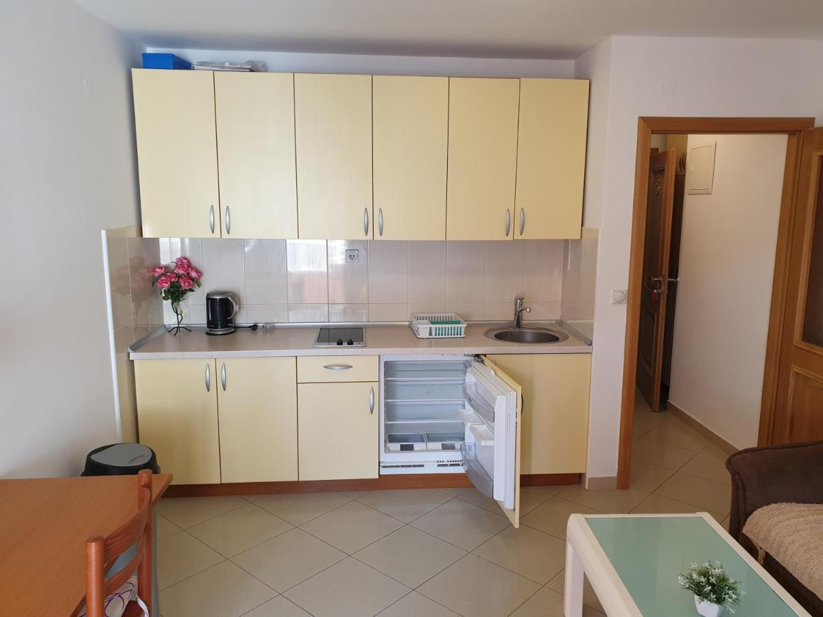 Apartments Knezovic 그라다츠 외부 사진