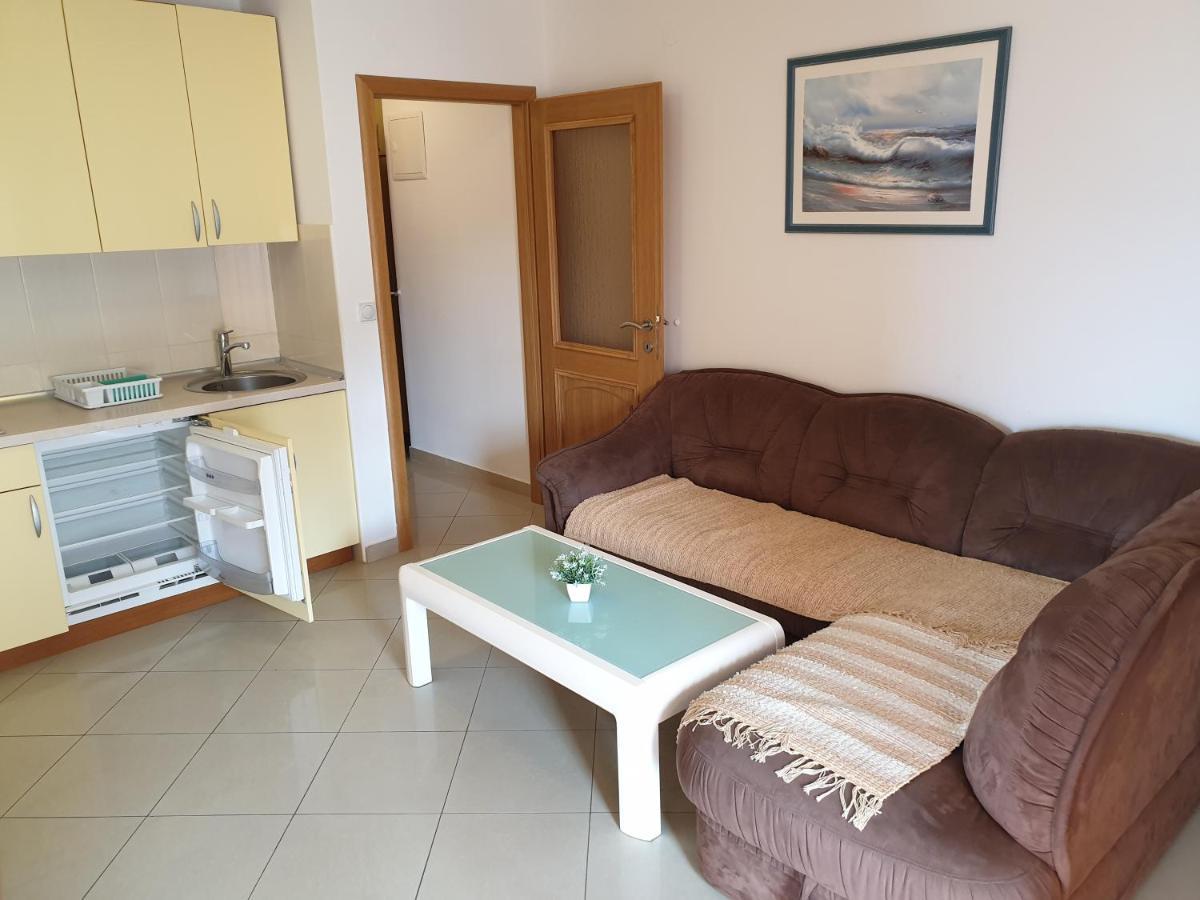 Apartments Knezovic 그라다츠 외부 사진