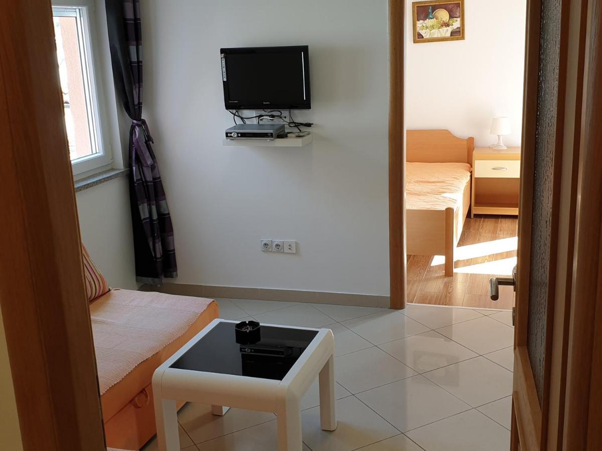 Apartments Knezovic 그라다츠 외부 사진