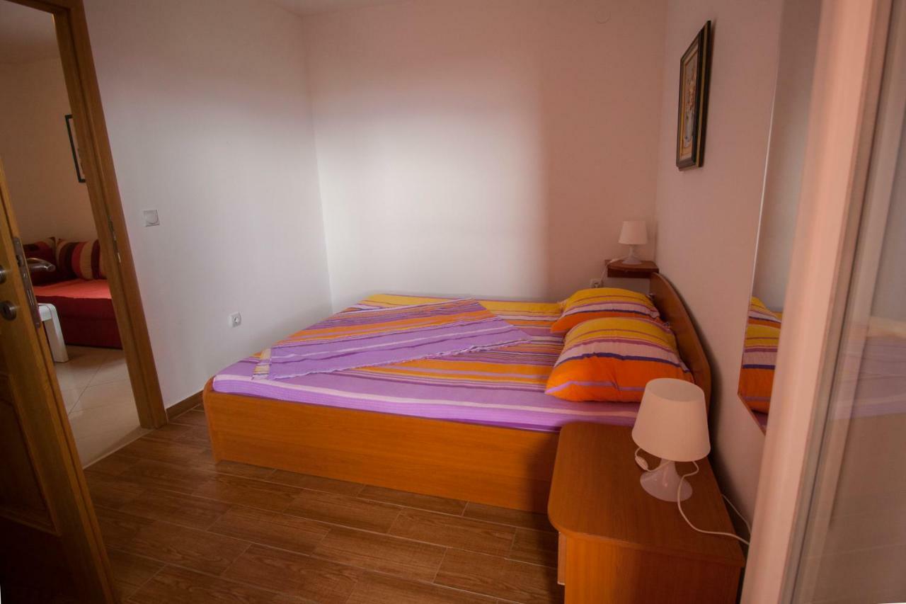 Apartments Knezovic 그라다츠 외부 사진