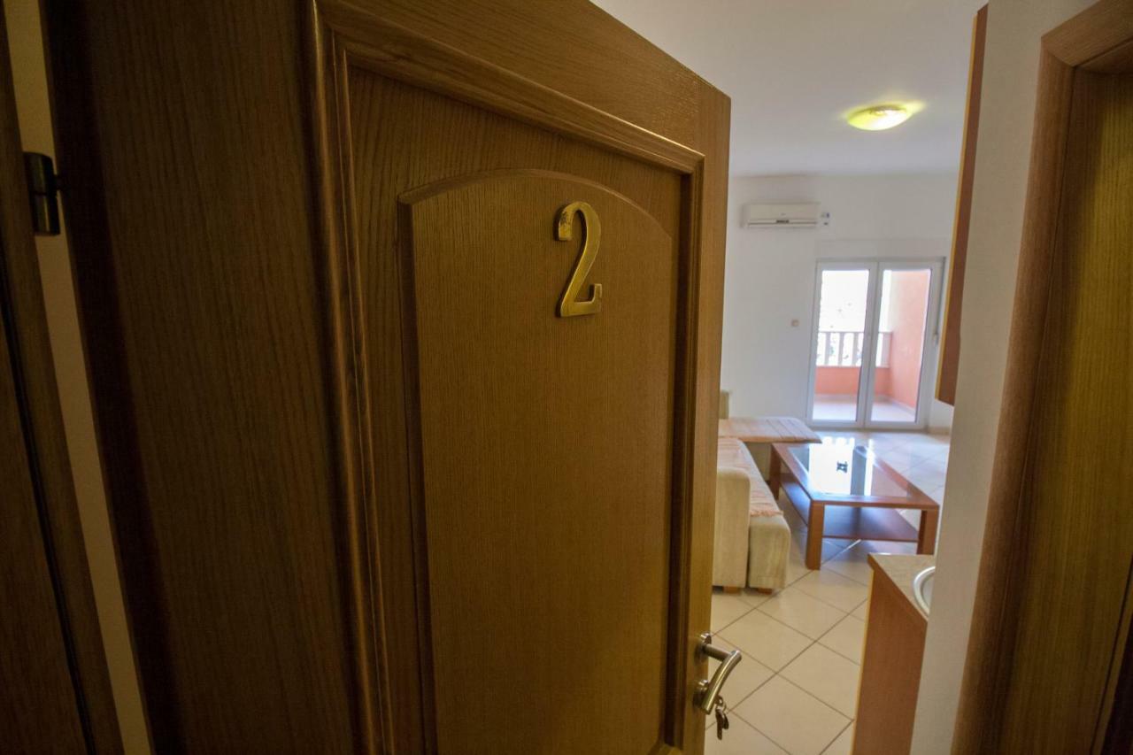 Apartments Knezovic 그라다츠 외부 사진