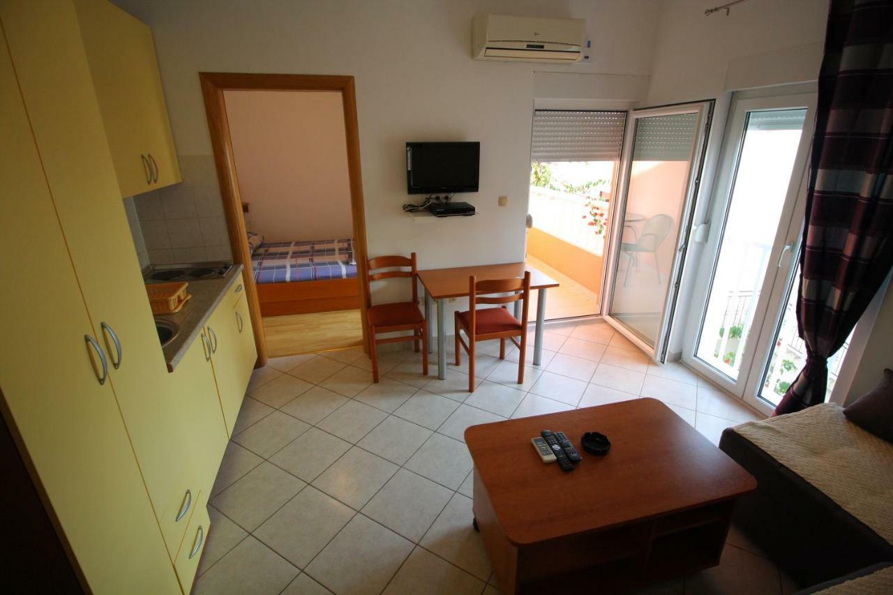 Apartments Knezovic 그라다츠 외부 사진