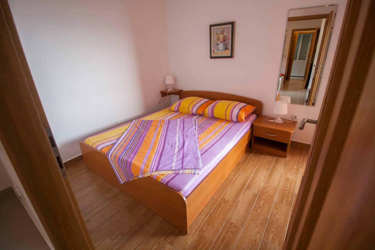 Apartments Knezovic 그라다츠 외부 사진
