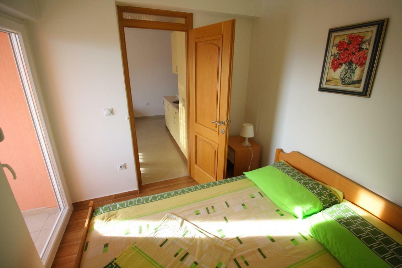 Apartments Knezovic 그라다츠 외부 사진