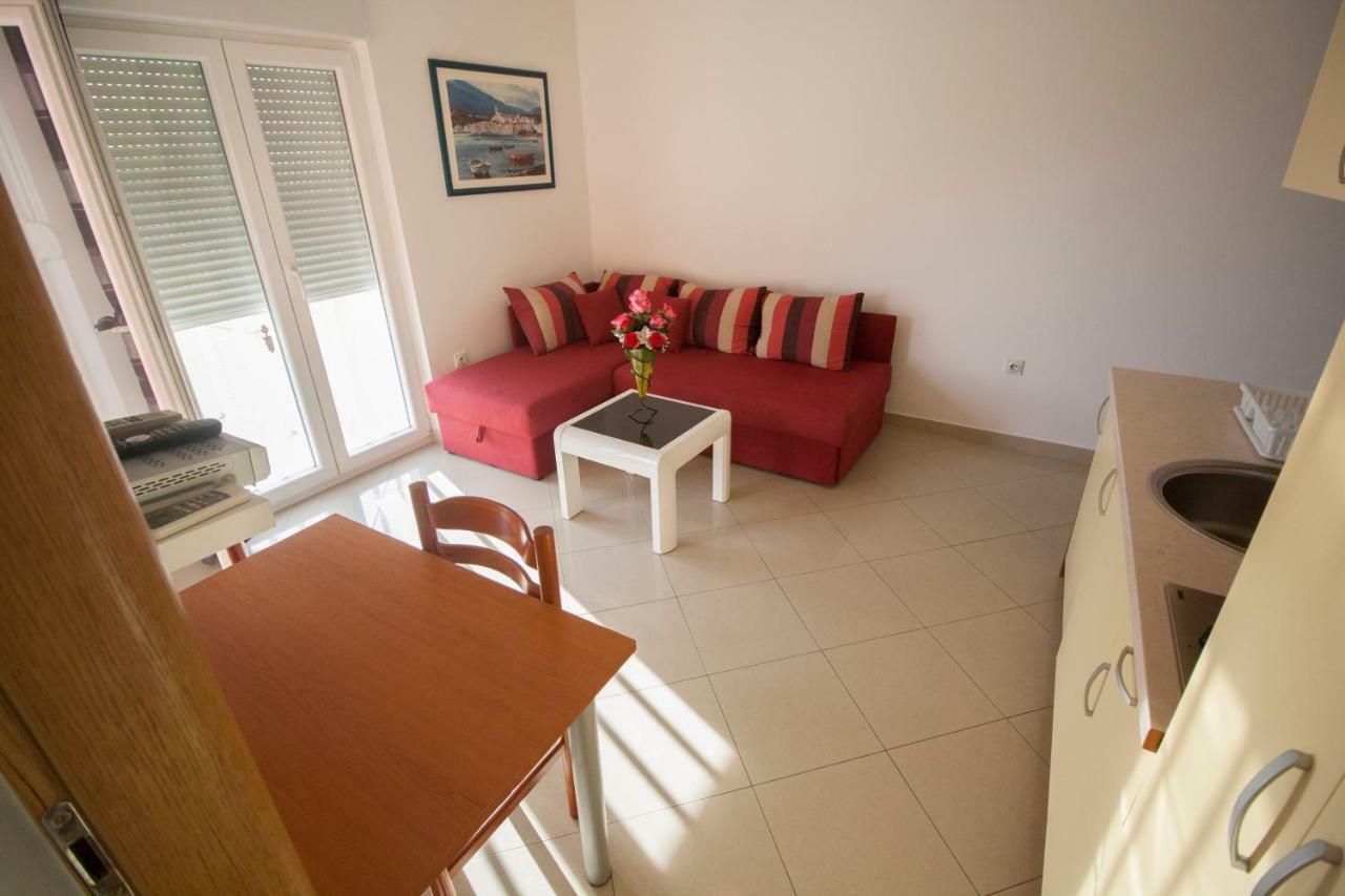 Apartments Knezovic 그라다츠 외부 사진