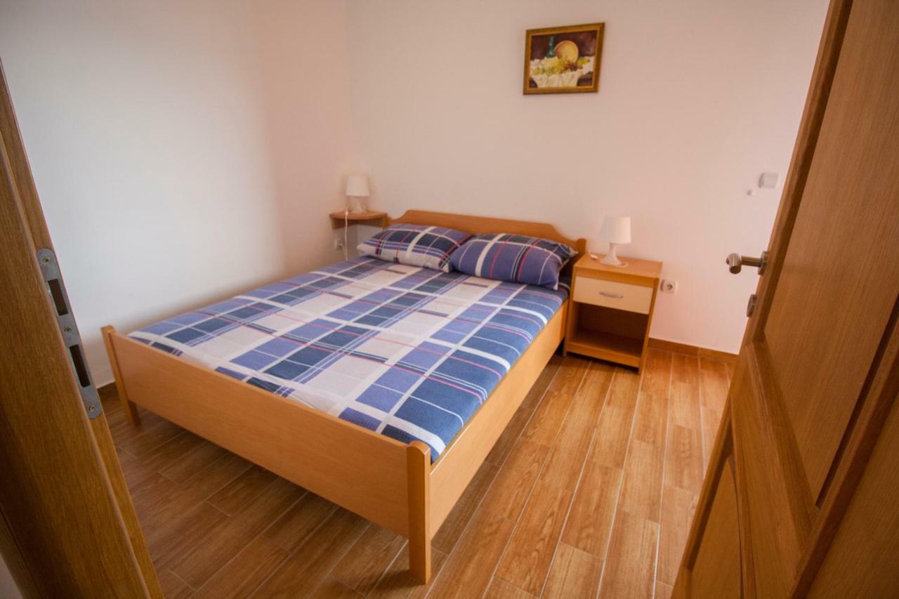 Apartments Knezovic 그라다츠 외부 사진