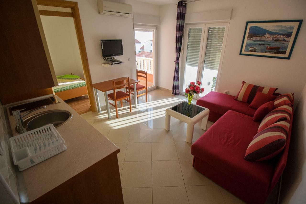 Apartments Knezovic 그라다츠 외부 사진